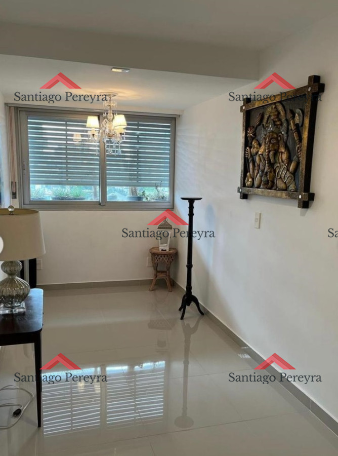 Apartamento ID.16436 - Departamento de 3 dormitorios en venta en Torre emblematica