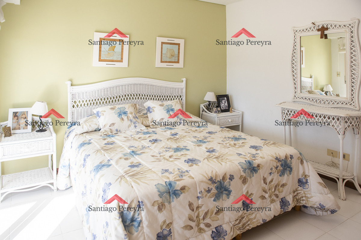 Apartamento ID.16562 - Vende departamento de 3 dormitorios en Ocean Tower, Punta del Este 