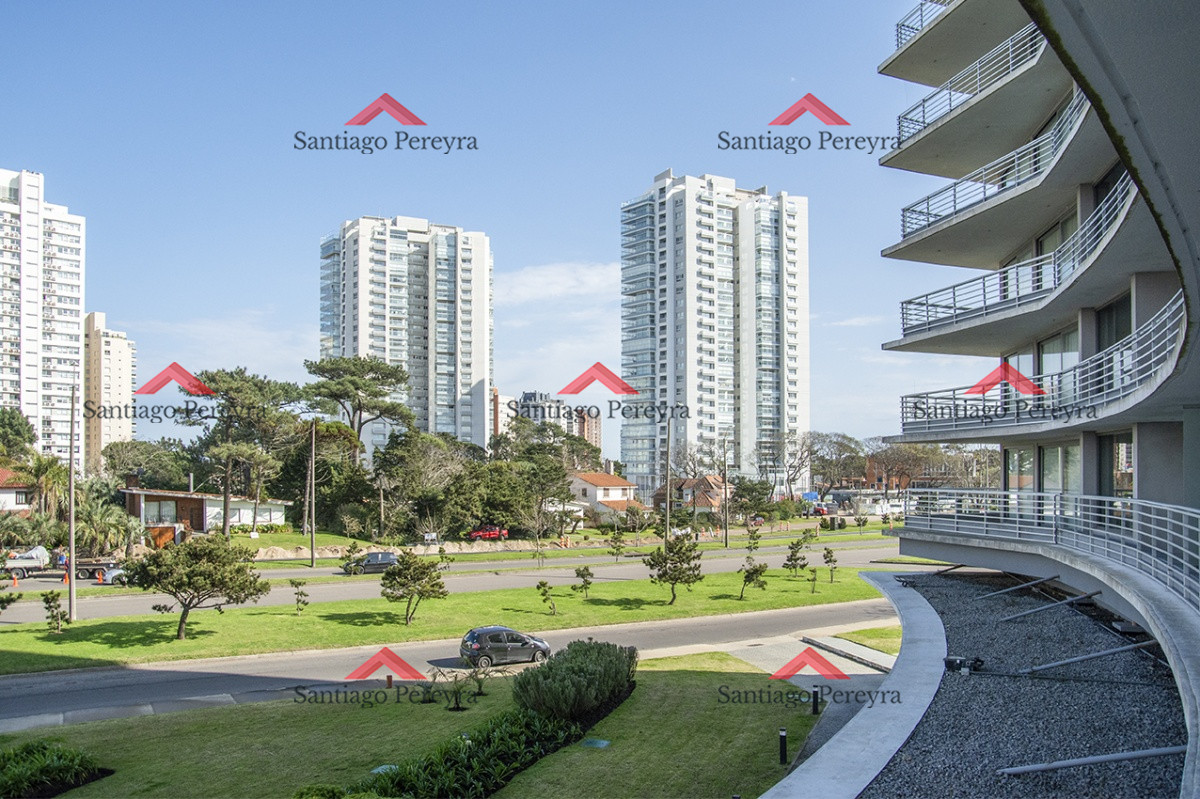 Apartamento ID.8649 - Gran departamento con hermosas terminaciones.