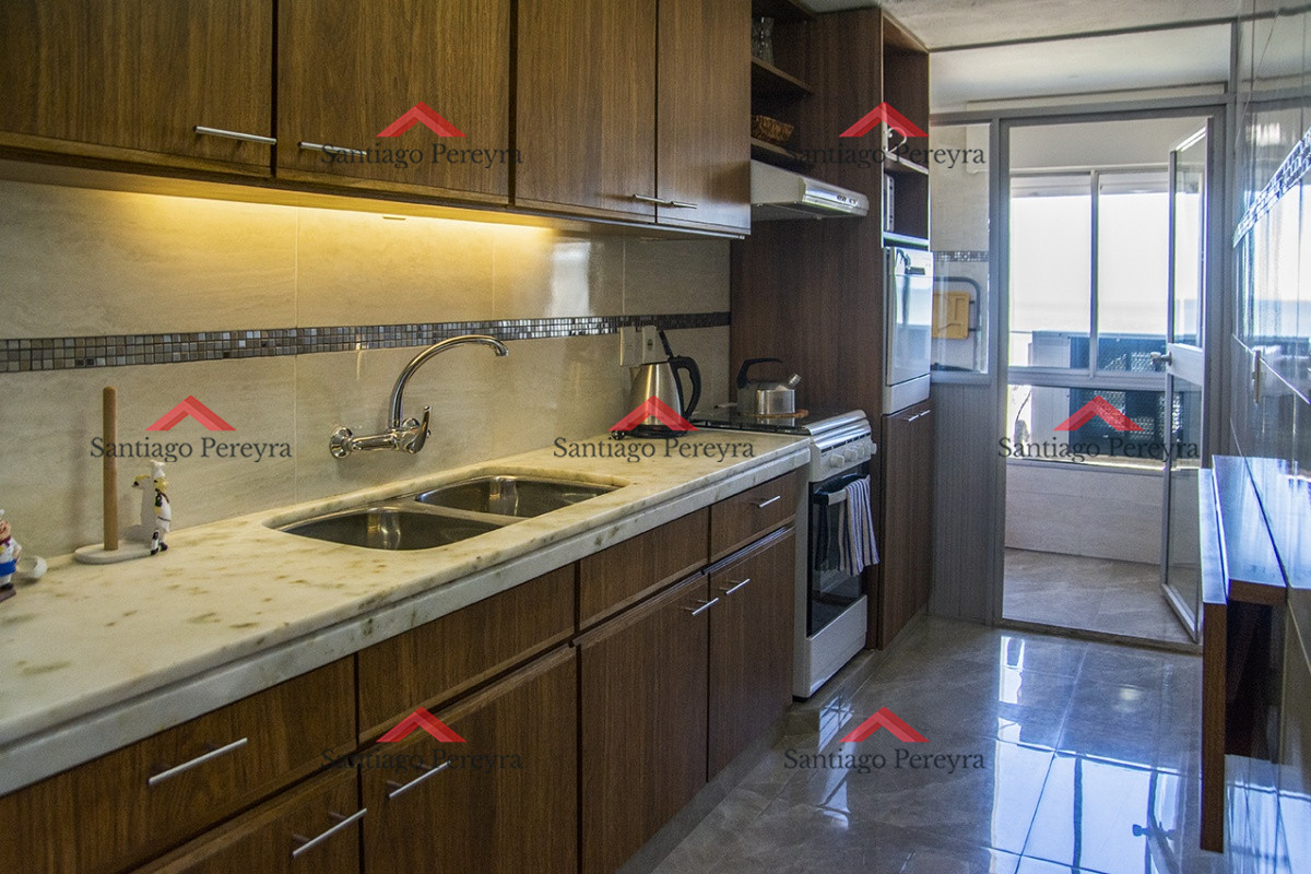 Apartamento ID.13629 - Hermoso Departamento en venta con vista al Mar.