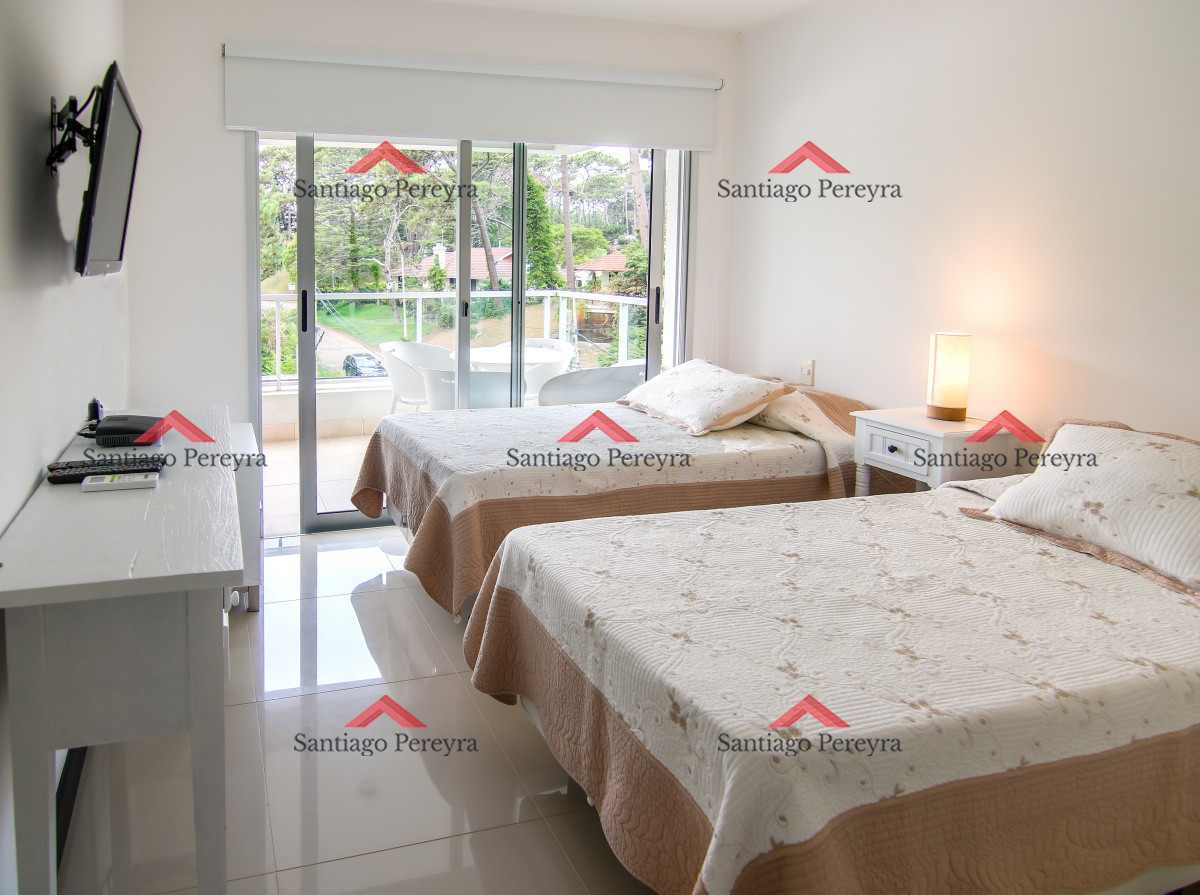 Apartamento ID.17053 - PH en playa mansa , departamento en Edificio Monet de 2 dormitorios, Punta Del Este