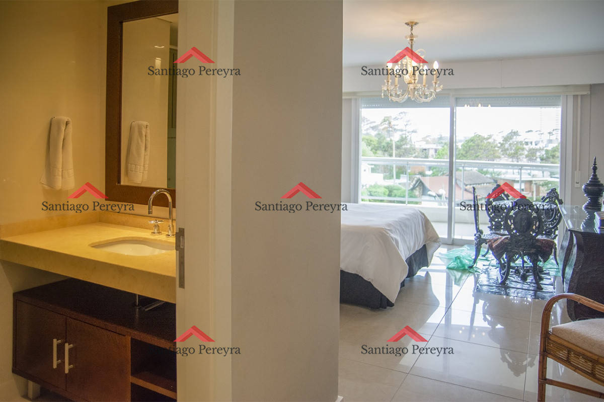 Apartamento ID.7986 - Hermoso Departamento en venta, en la zona de playa Mansa
