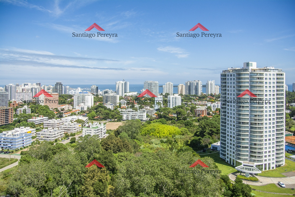 Apartamento ID.16242 - Departartamento de 3 dormitorios en venta en Torre One