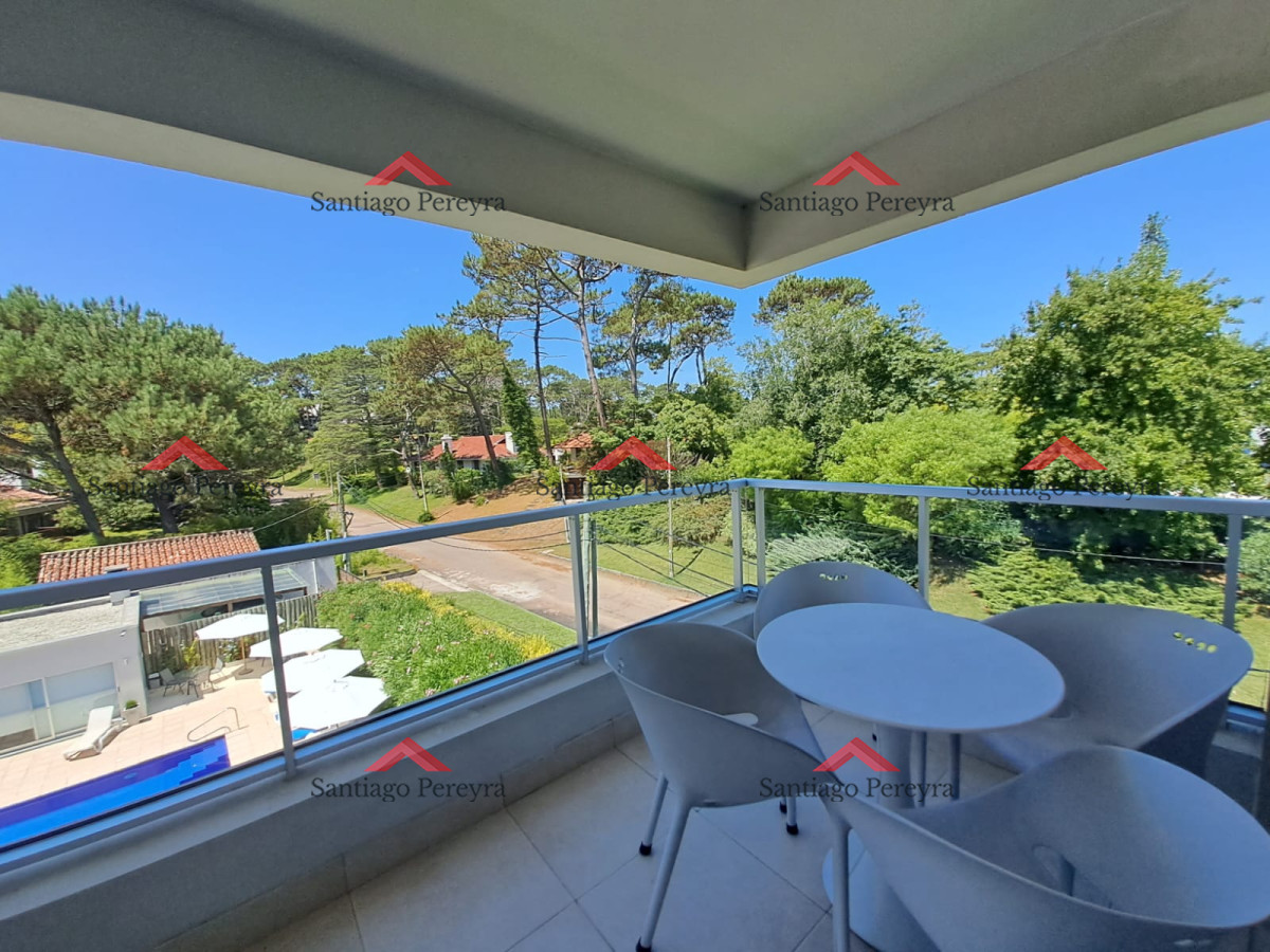 Apartamento ID.17053 - PH en playa mansa , departamento en Edificio Monet de 2 dormitorios, Punta Del Este