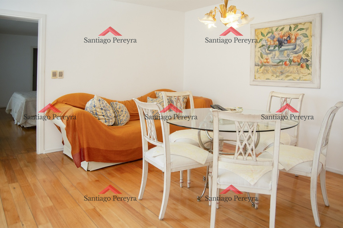 Apartamento ID.16561 - Espectacular Penthouse en venta a pasos del mar. 3 dormitorios + dependencia. Playa Brava.
