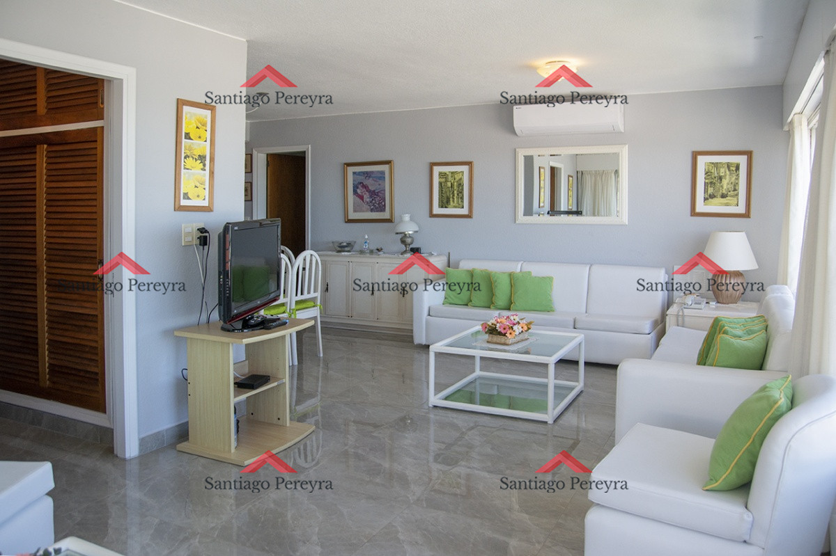 Apartamento ID.13629 - Hermoso Departamento en venta con vista al Mar.