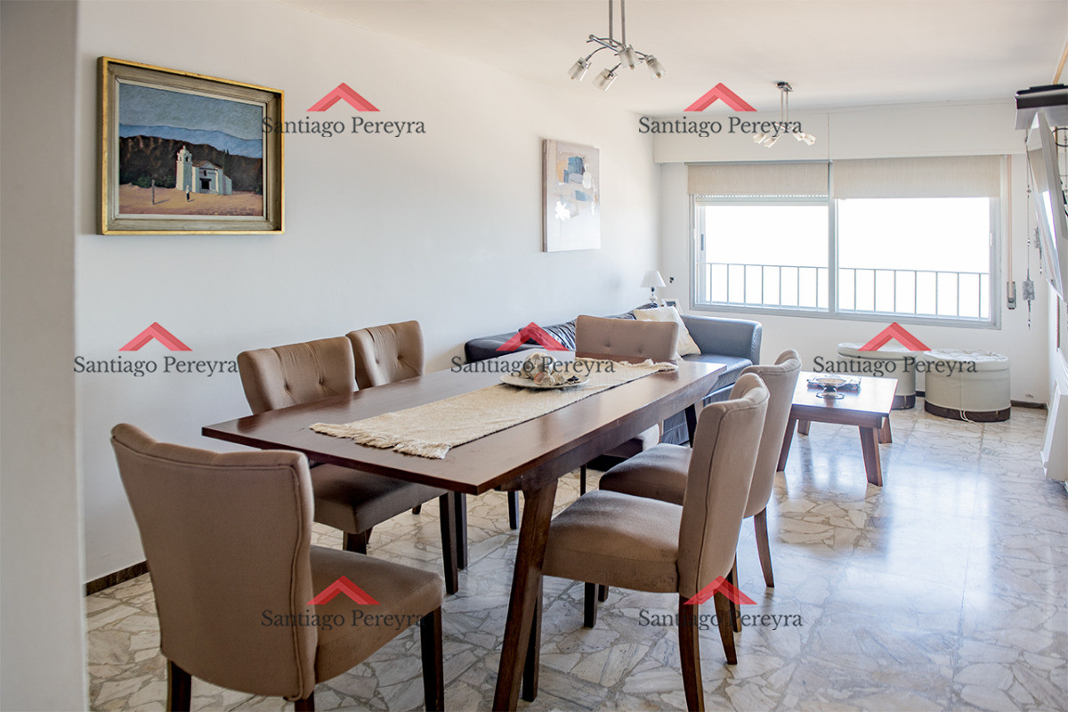 Apartamento ID.17104 - Departamento de 1 dormitorio y medio en venta en Peninsula, vista al mar. 
