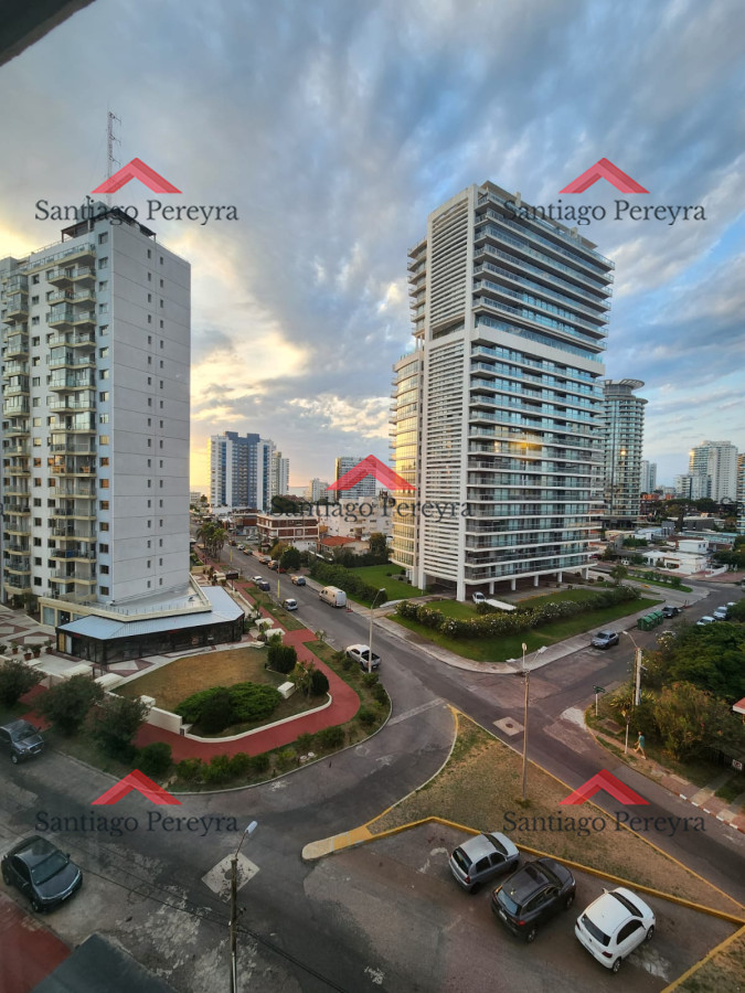 Apartamento ID.16040 - Oportunidad en Torre del plata II, Playa brava, 1 dormitorio en venta Punta del este