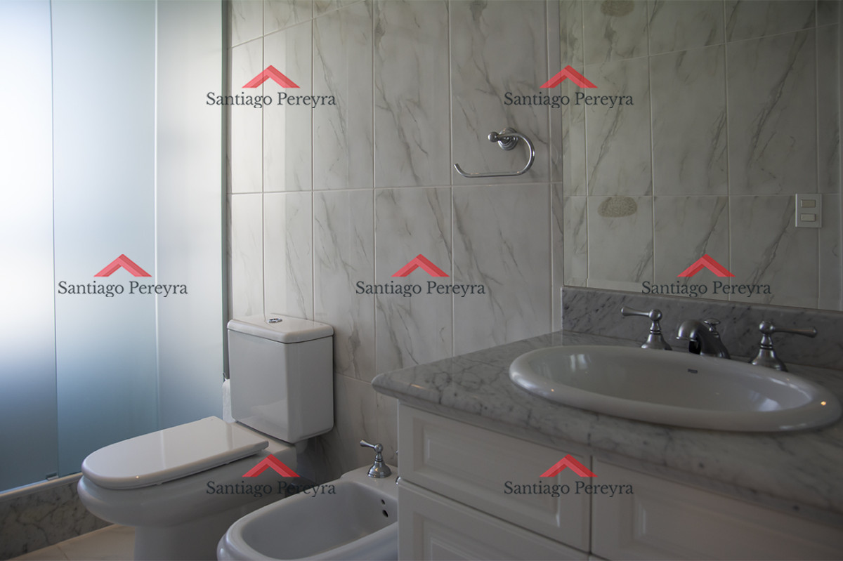 Apartamento ID.8232 - Hermoso Departamento en venta de 3 dormitorios.