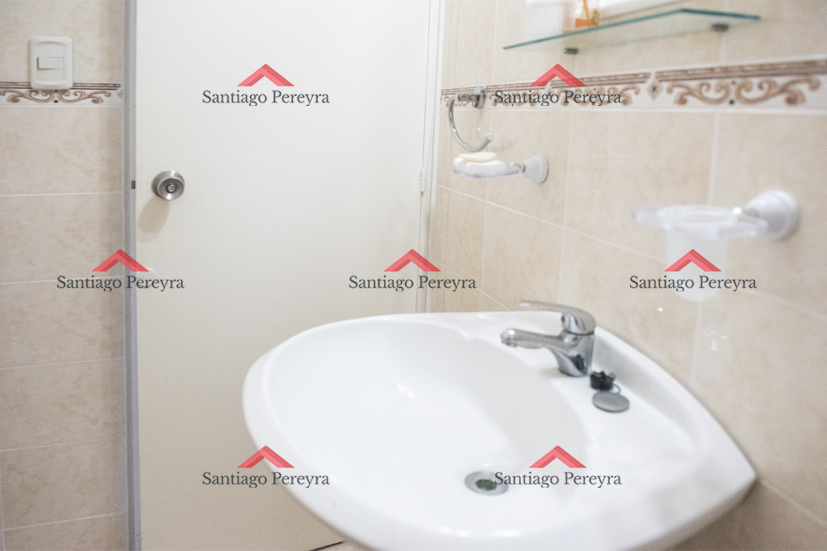 Apartamento ID.17104 - Departamento de 1 dormitorio y medio en venta en Peninsula, vista al mar. 