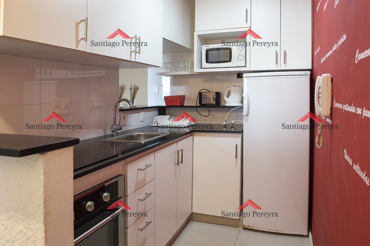 Apartamento ID.15803 - Apartamento en Venta de 2 dormitorios en Edificio Panorama , Punta del este 