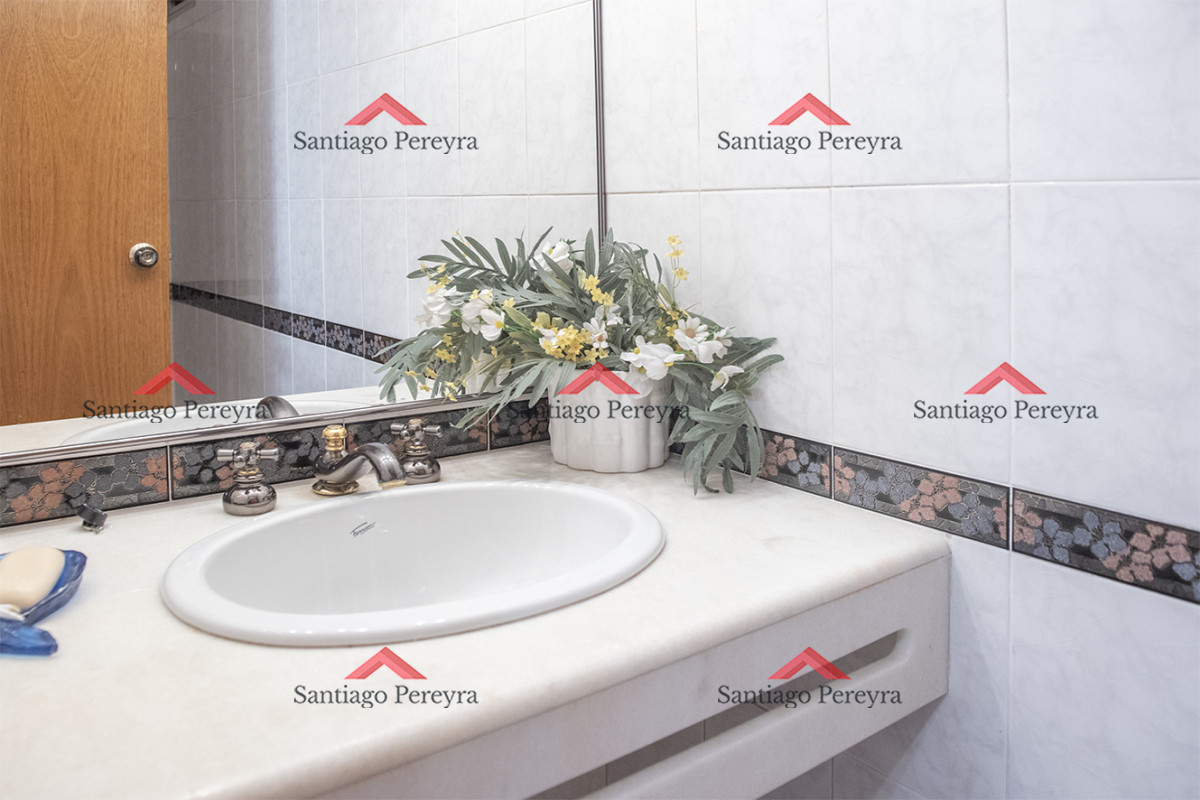 Apartamento ID.16562 - Vende departamento de 3 dormitorios en Ocean Tower, Punta del Este 