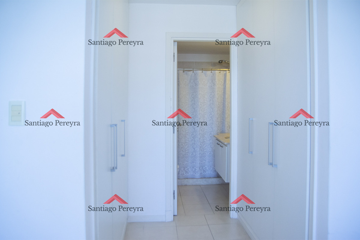 Apartamento ID.16867 - Vende apto de 2 dormitorios con vista al mar en Punta del este