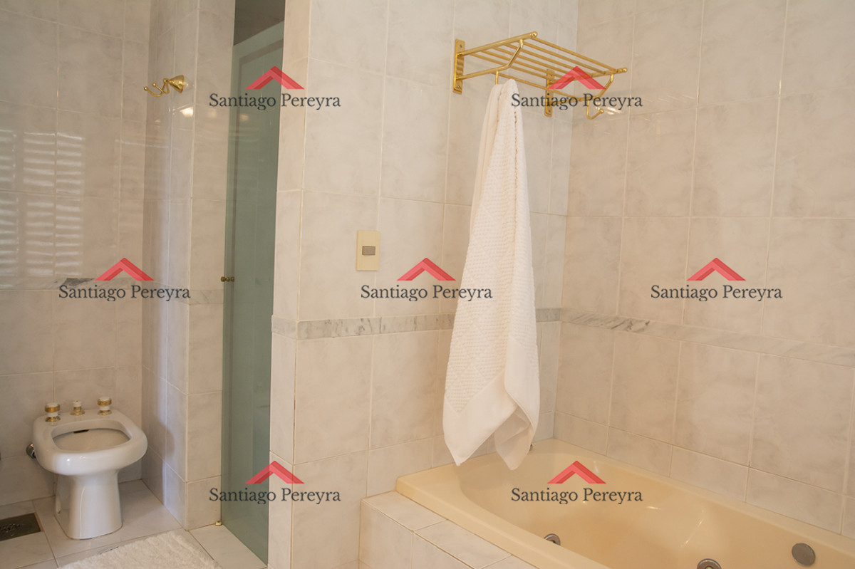 Apartamento ID.8245 - Departamentos en venta en primera linea.