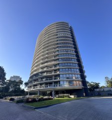 Vende apartamento de 1 dormitorio y medio en Tressesenta, Punta del Este