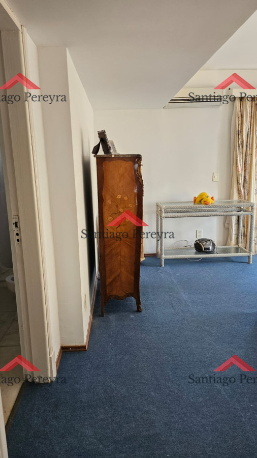 Casa ID.6476 - Importante residencia frente al mar en venta.