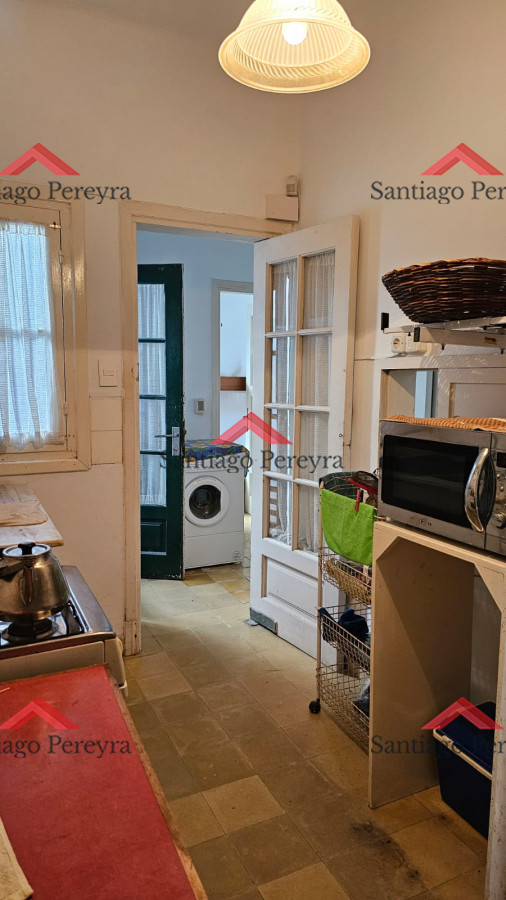 Casa ID.6476 - Importante residencia frente al mar en venta.