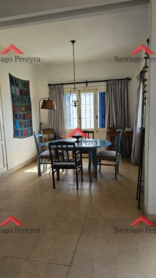 Casa ID.6476 - Importante residencia frente al mar en venta.