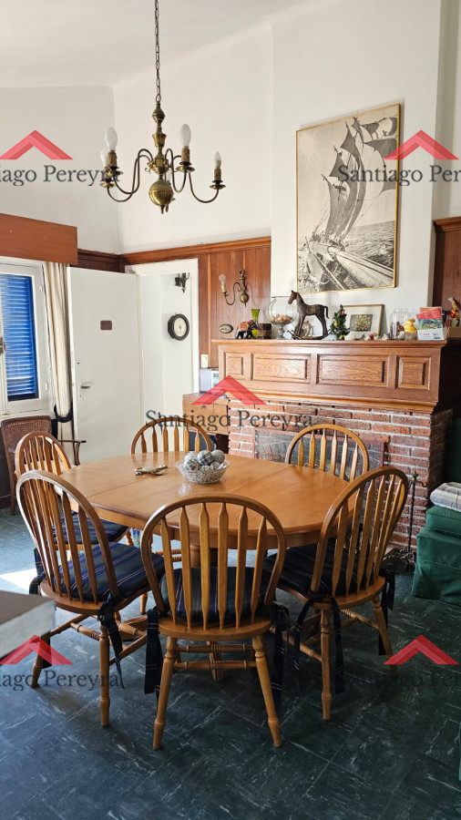 Casa ID.6476 - Importante residencia frente al mar en venta.