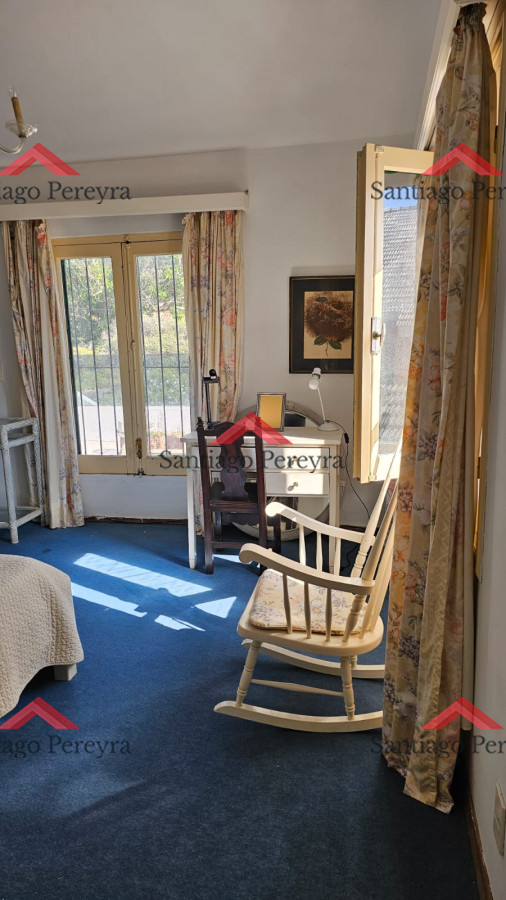 Casa ID.6476 - Importante residencia frente al mar en venta.