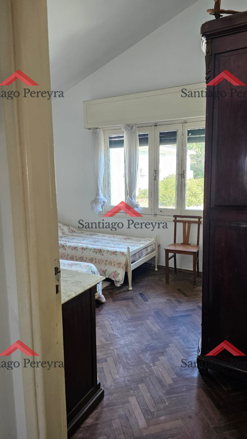 Casa ID.6476 - Importante residencia frente al mar en venta.