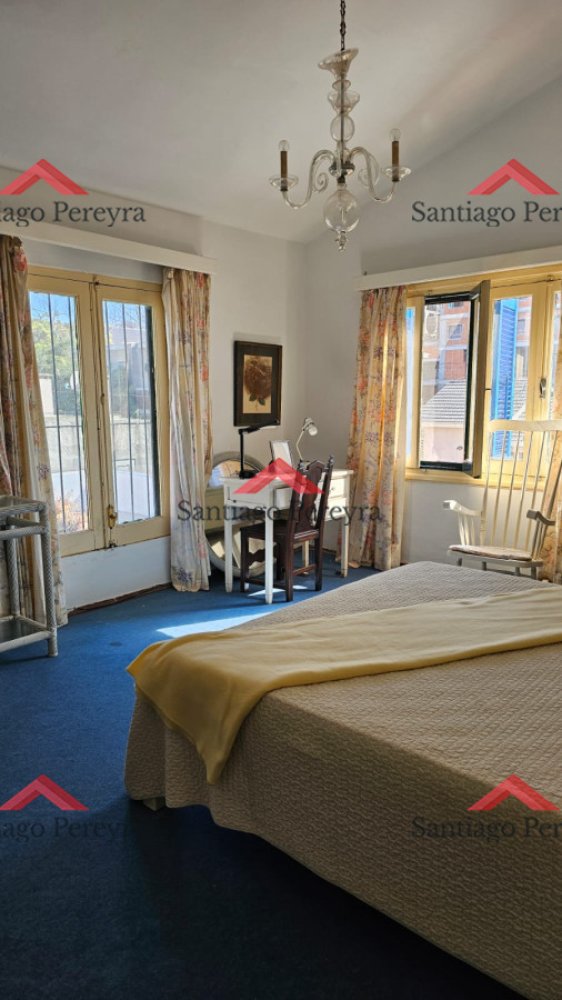 Casa ID.6476 - Importante residencia frente al mar en venta.