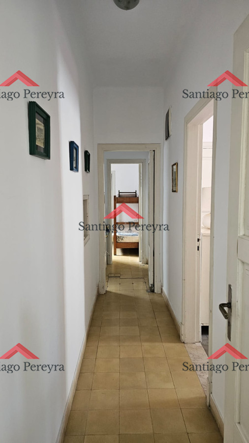 Casa ID.6476 - Importante residencia frente al mar en venta.