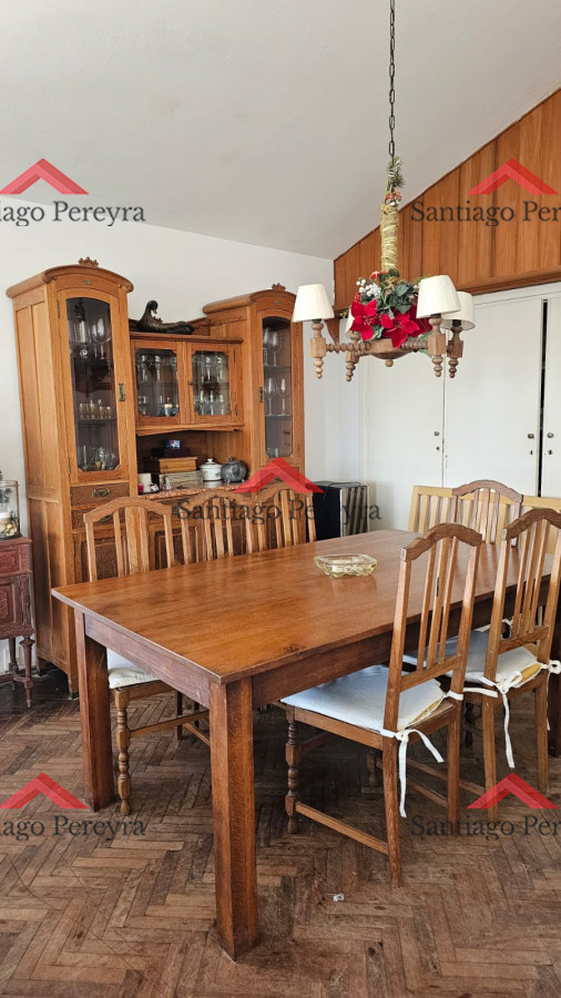 Casa ID.6476 - Importante residencia frente al mar en venta.