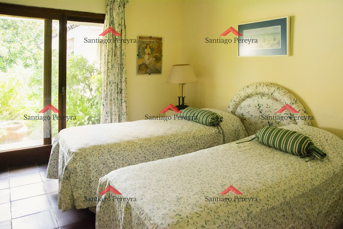 Casa ID.8930 - Espectacular casa en ubicacion privilegiada al lado del Club del Golf