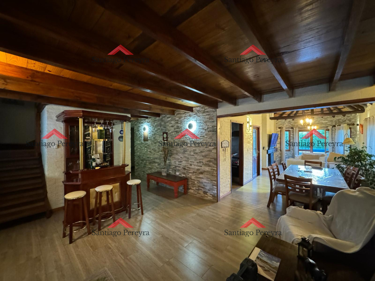 Casa ID.15195 - Vende casa de 3 dormitorios en Pinares, Punta del Este 