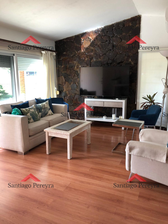 Casa ID.16976 - Vendemos casa en Playa Mansa Punta del este