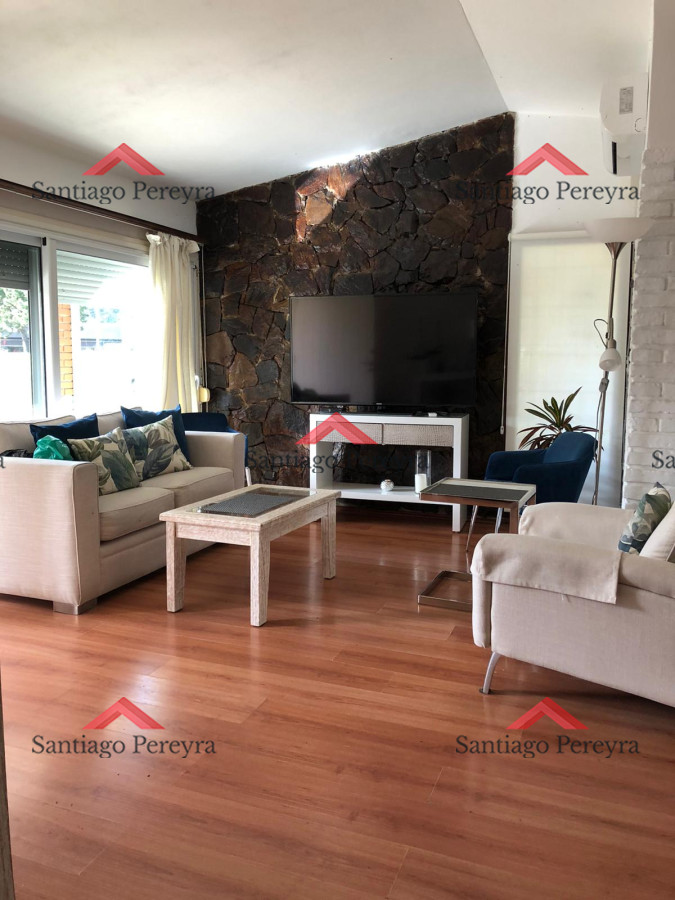 Casa ID.16976 - Vendemos casa en Playa Mansa Punta del este