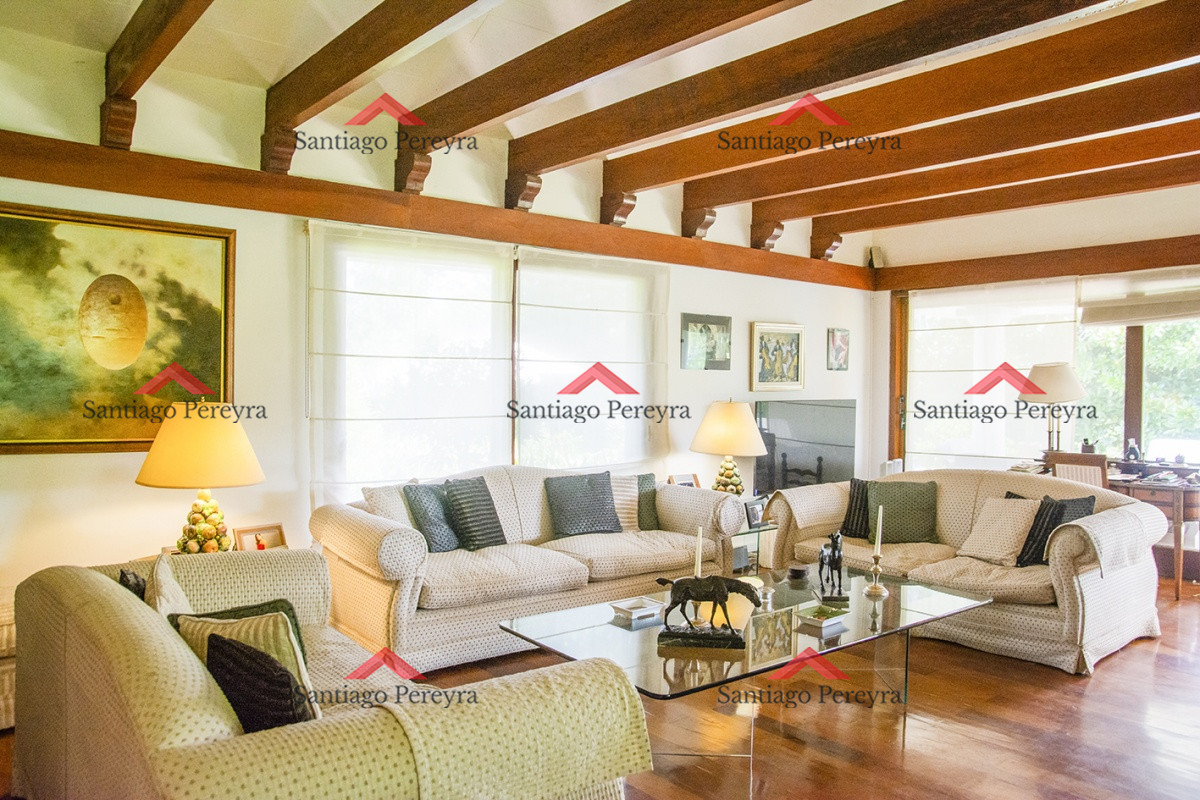 Casa ID.8930 - Espectacular casa en ubicacion privilegiada al lado del Club del Golf