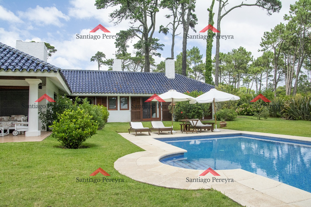 Casa ID.8930 - Espectacular casa en ubicacion privilegiada al lado del Club del Golf