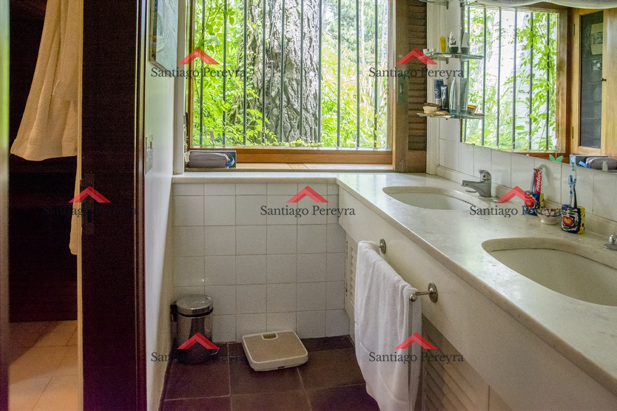 Casa ID.8930 - Espectacular casa en ubicacion privilegiada al lado del Club del Golf