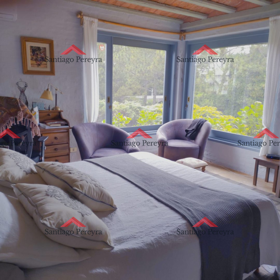 Casa ID.14849 - Hermosa casa de 2 plantas en venta a 100 metros del mar 5 dormitorios 