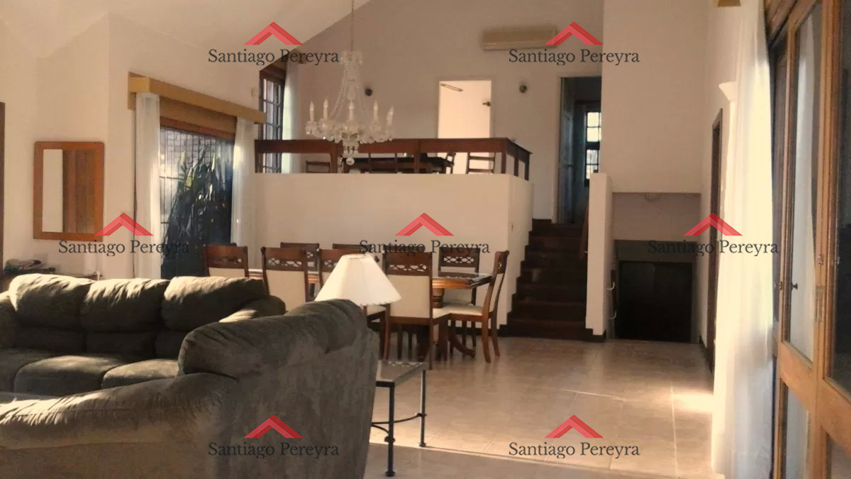 Casa ID.8929 - Hermosa casa en excelente zona