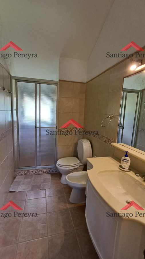 Casa ID.16623 - Vende gran casa para vivir todo el año, de 3 dormitorios en Punta del Este