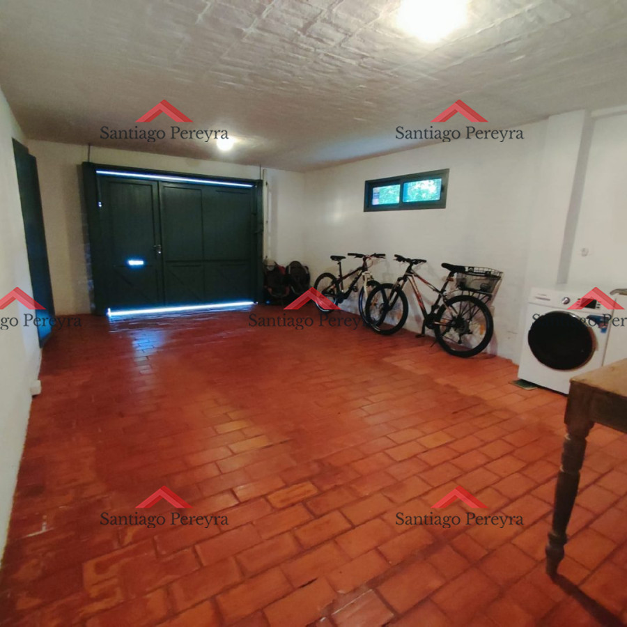 Casa ID.14849 - Hermosa casa de 2 plantas en venta a 100 metros del mar 5 dormitorios 