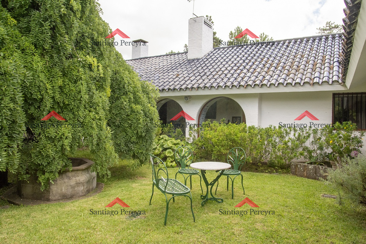 Casa ID.8930 - Espectacular casa en ubicacion privilegiada al lado del Club del Golf