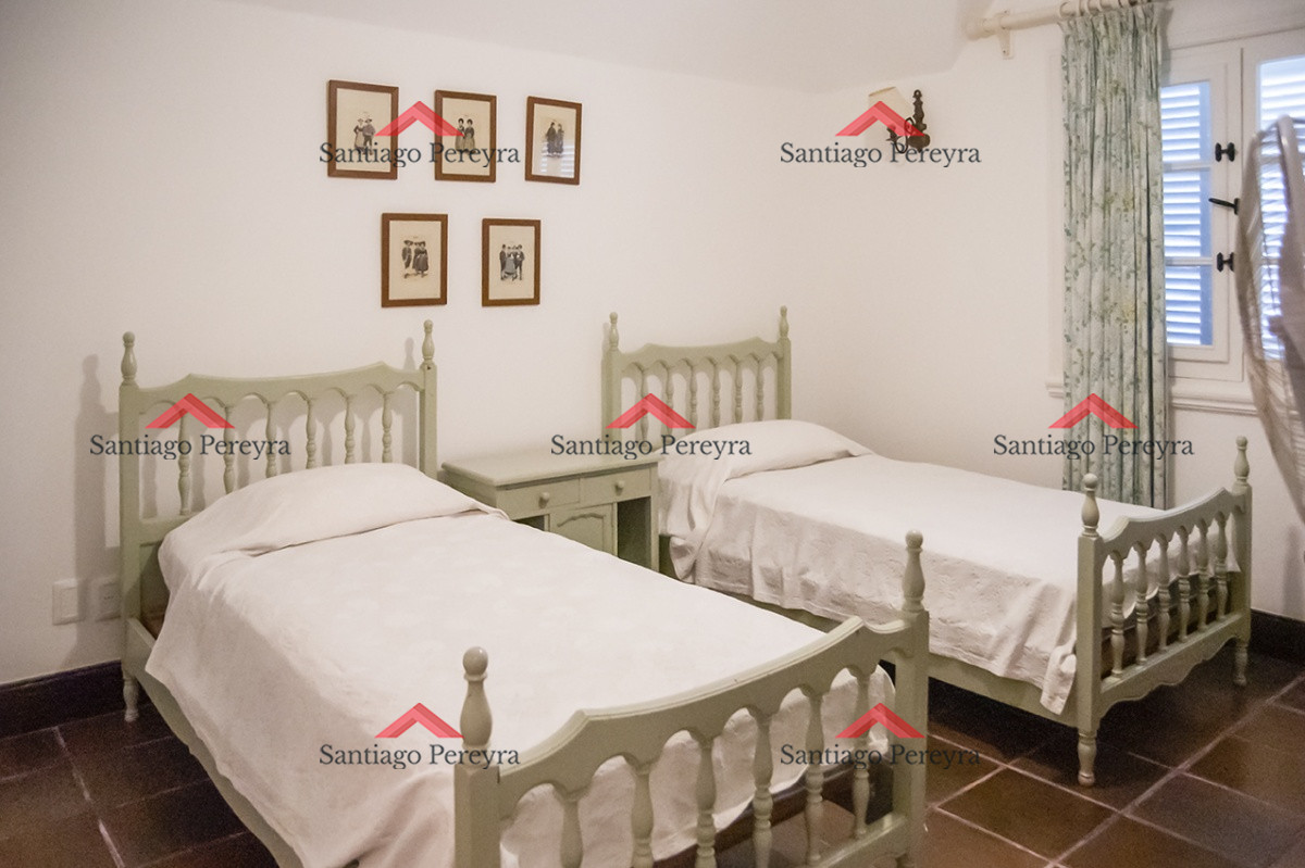 Casa ID.7408 - Hermosísima casa en Golf, Punta del Este