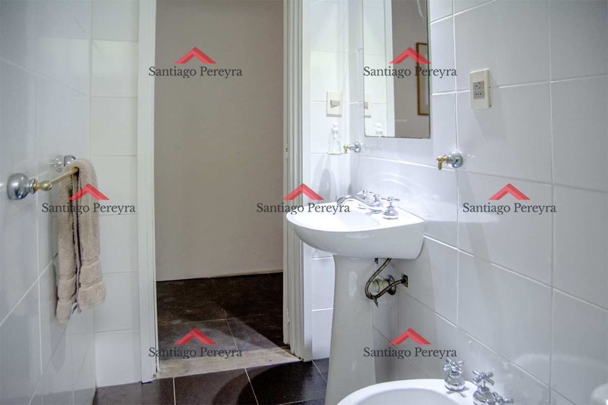 Casa ID.16851 - Excelente chalet de 5 dormitorios en venta a pasos de Playa Mansa Punta del Este