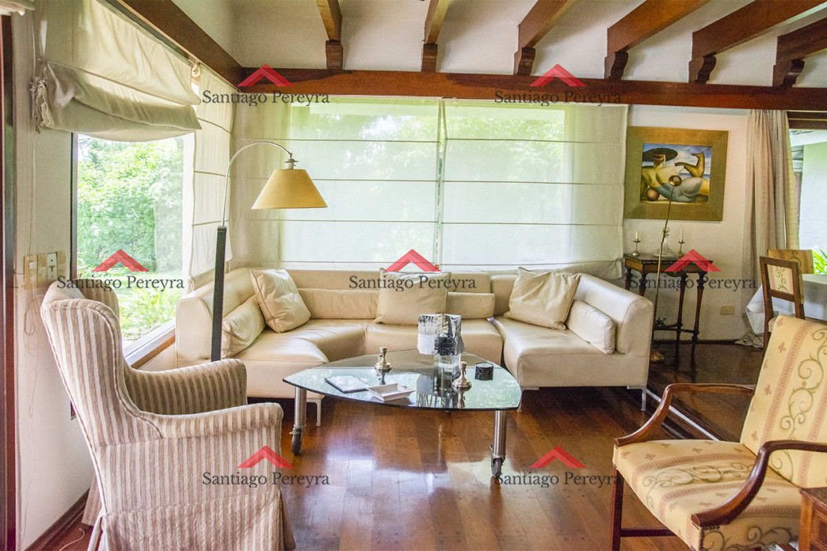 Casa ID.8930 - Espectacular casa en ubicacion privilegiada al lado del Club del Golf