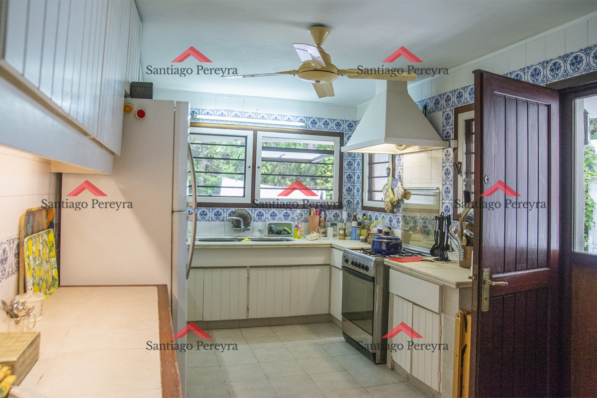 Casa ID.8930 - Espectacular casa en ubicacion privilegiada al lado del Club del Golf