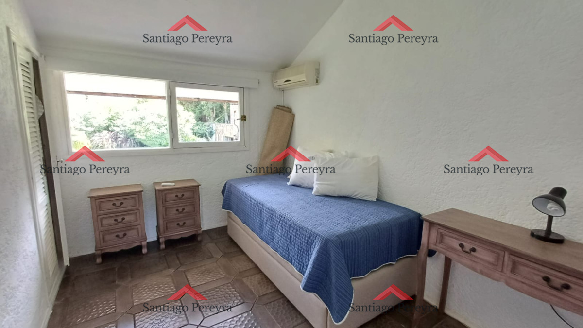 Casa ID.16623 - Vende gran casa para vivir todo el año, de 3 dormitorios en Punta del Este