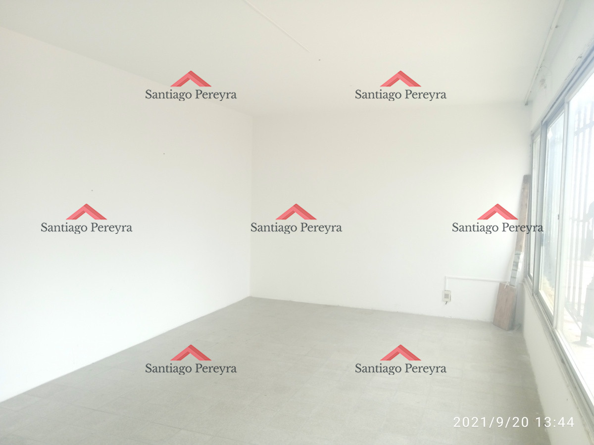 Local Comercial ID.8614 - Local en Venta de 2 Plantas con 1 Baño.