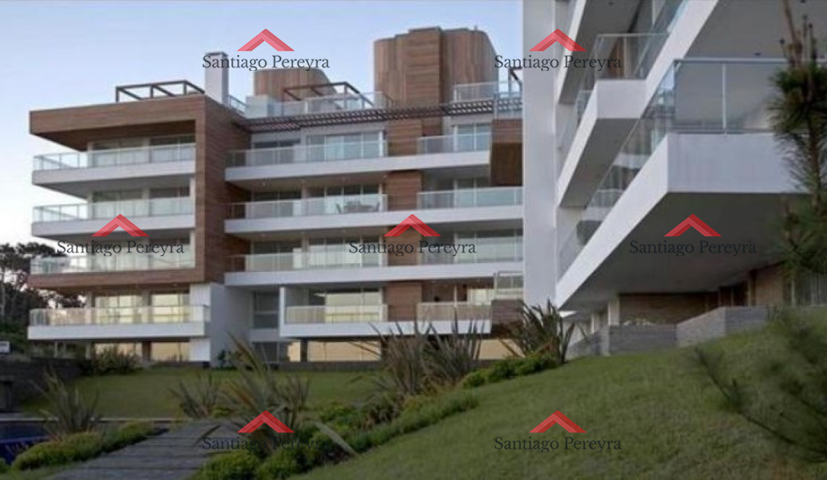 Apartamento ID.16399 - Apartamento En Venta 2 Dormitorios frente al mar. Brava 28