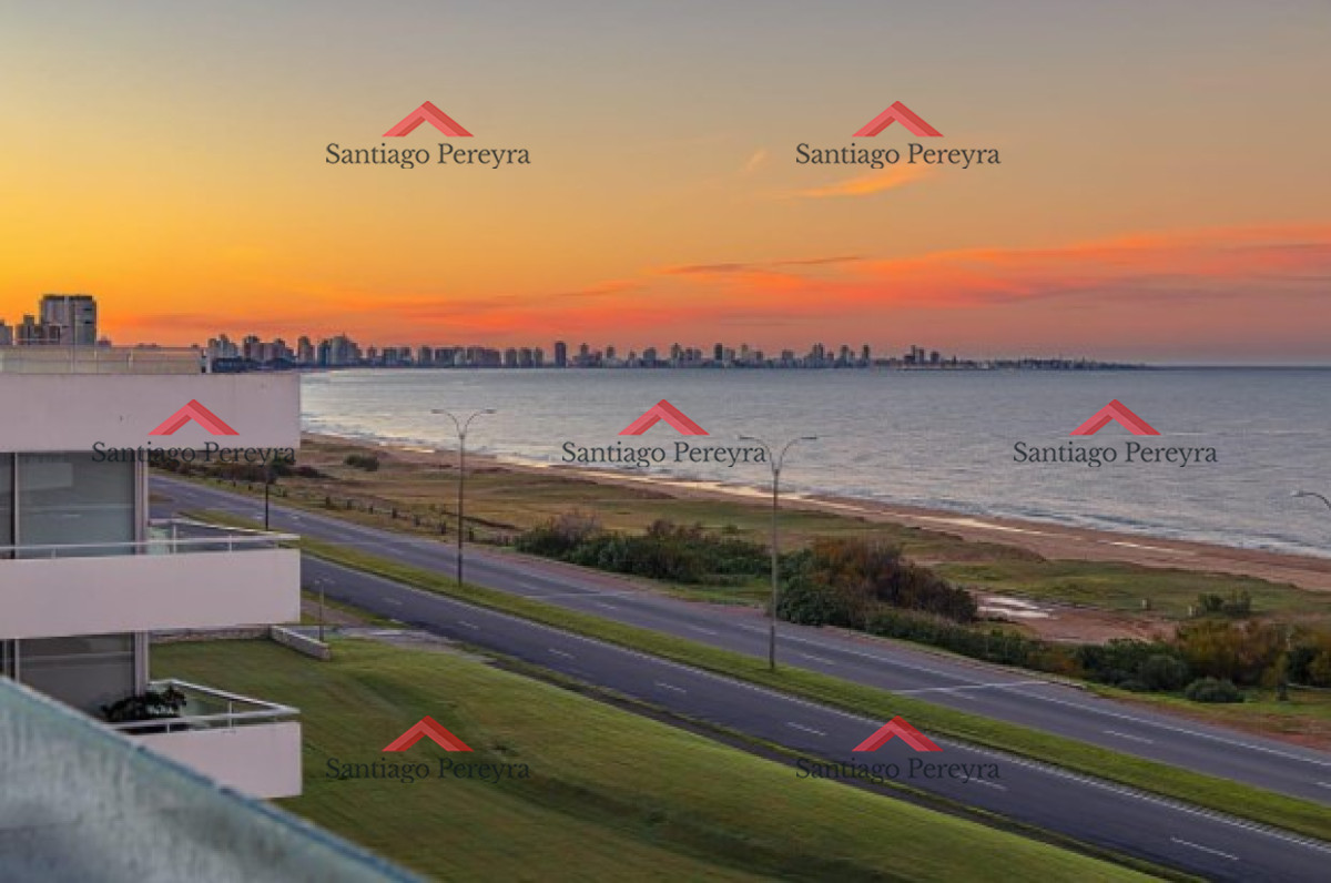 Apartamento ID.15910 - Departamento de 3 dormitorios en venta. Gran Oportunidad en Playa Mansa.