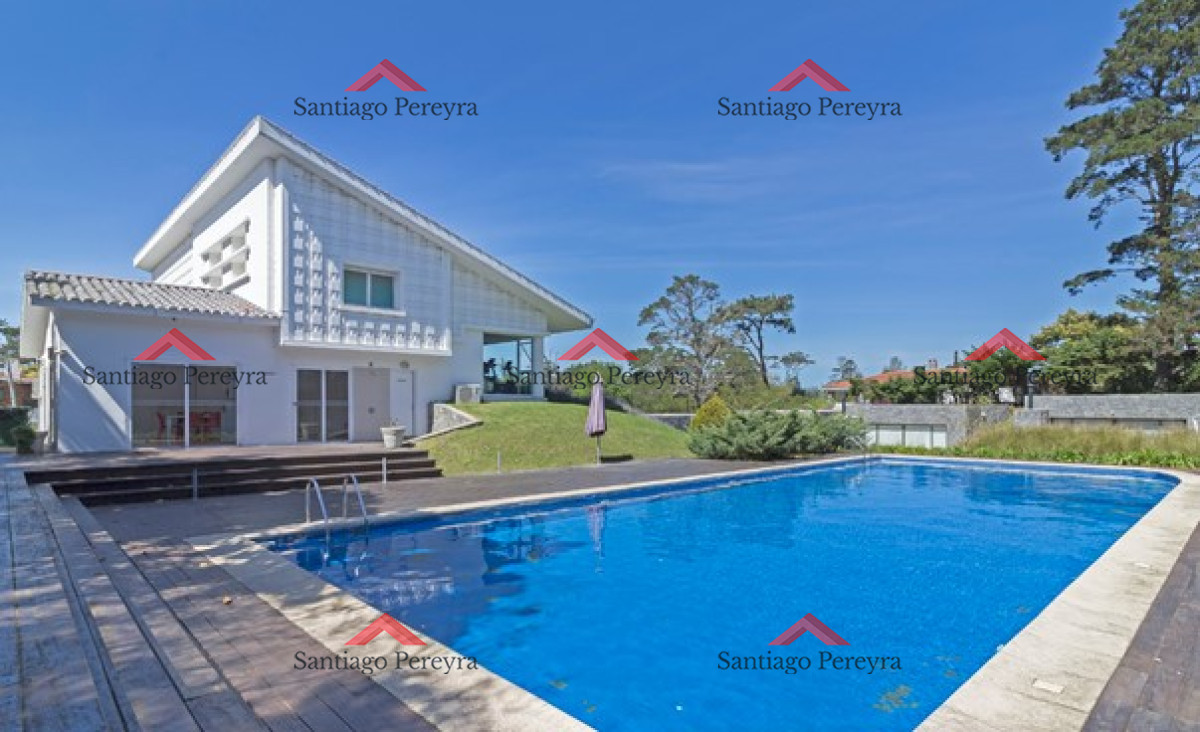 Apartamento ID.16116 - Se vende apartamento en unique, 2 dormitorios, Punta del Este