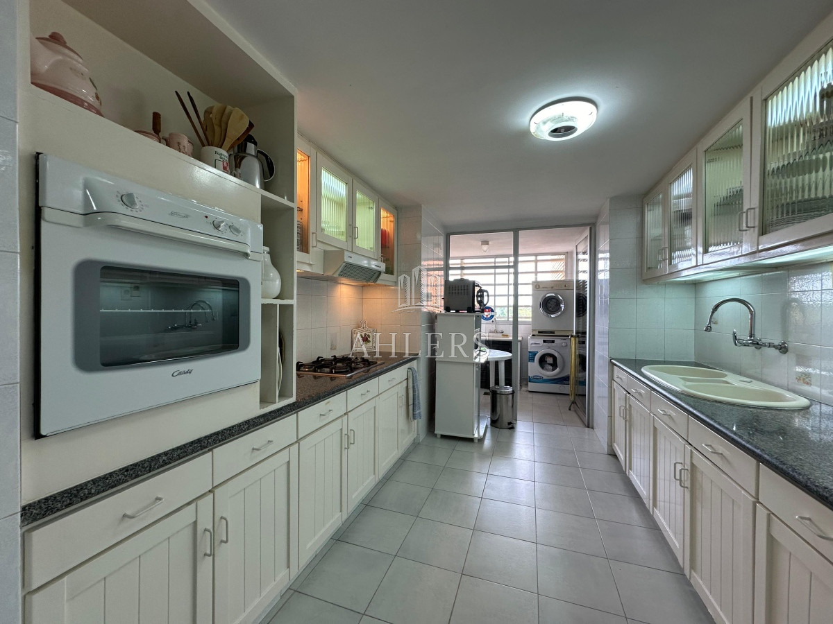 Apartamento ID.250 - Venta de Casa en San Rafael Punta del Este, de 4 dormitorios en suite